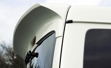 �N���C�u�@�n�C�G�[�X�@�G�A���p�[�c